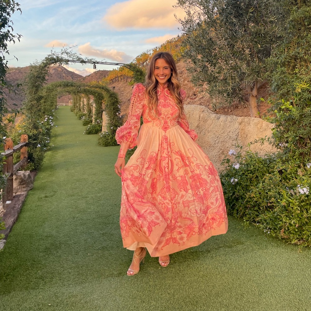 Only wore it once. Statement dress!